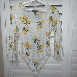 🌟Forever 21 lemon bodysuit with polka dots